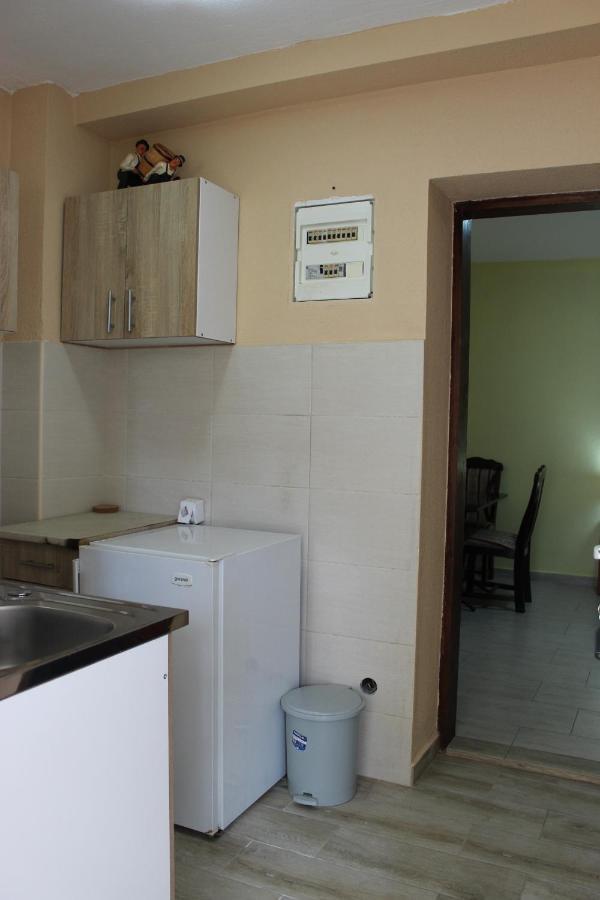 Apartmani Franovic Tivat Exterior foto