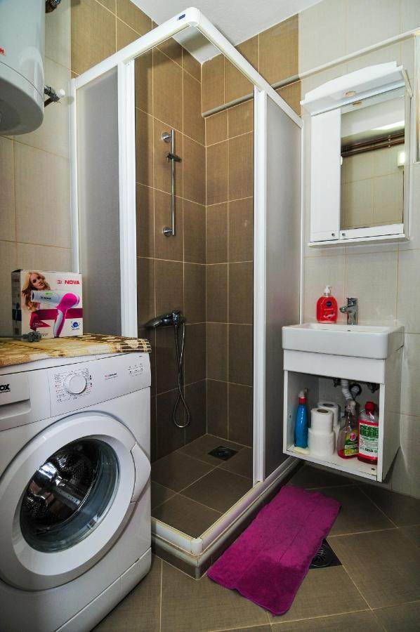 Apartmani Franovic Tivat Exterior foto